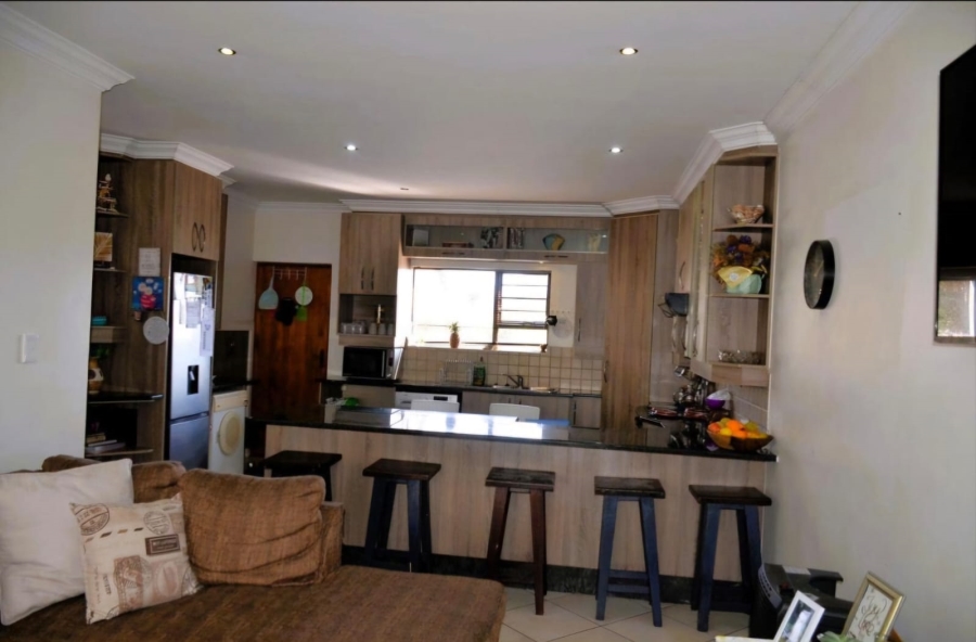 3 Bedroom Property for Sale in Wavecrest Eastern Cape